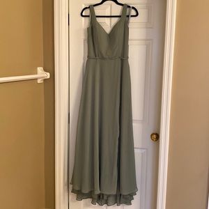 Zoey Kennedy Blue Bridesmaid dress in Moss
